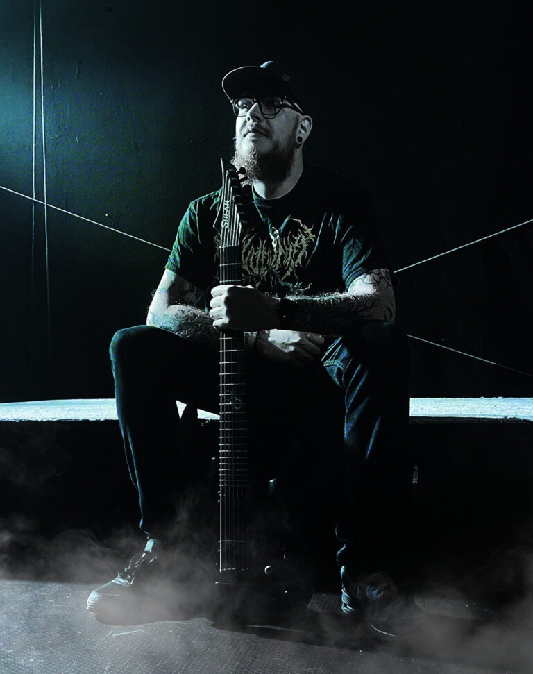 Helmo with Guitar